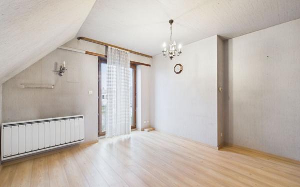 Maison à vendre    6 pièces • 182 m2 Eschau