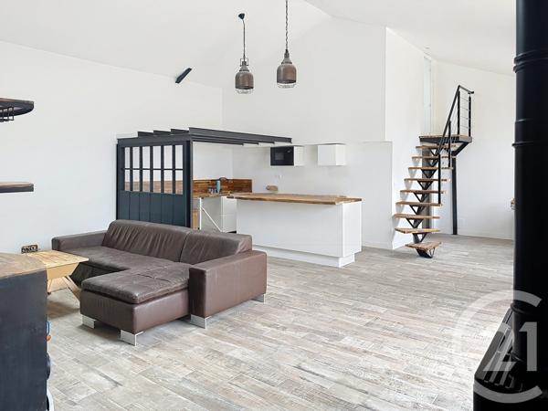 Maison à vendre  4 pièces - 114 m 2   SOYAUX  - 16