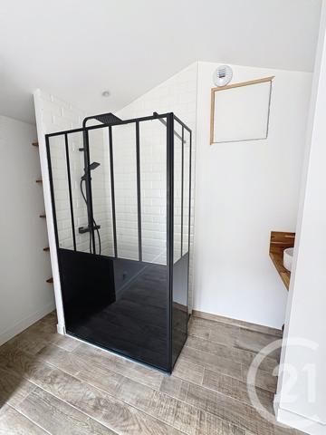 Maison à vendre  4 pièces - 114 m 2   SOYAUX  - 16