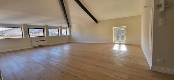 Orange (84100) Superbe T3 de 92 M²