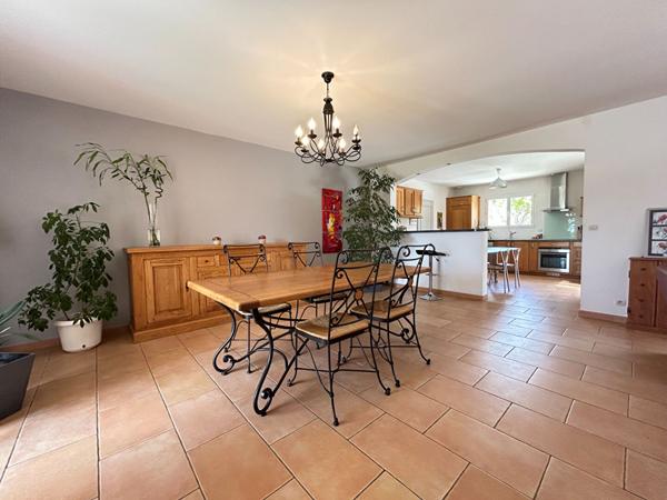 Marcorignan - Maison meublée de 5 pièces avec garage, Jardin et Piscine - 146.36 m2