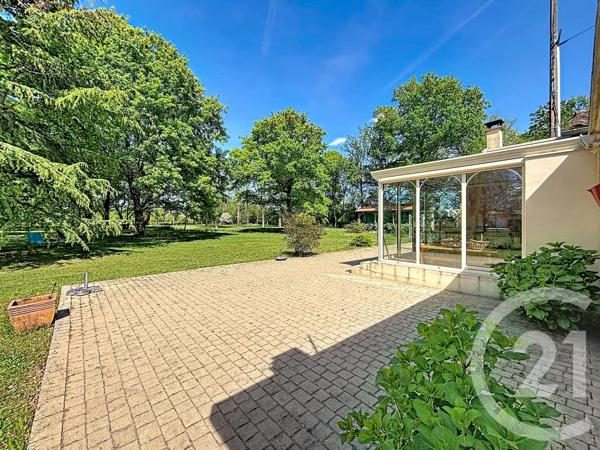 Maison à vendre  6 pièces - 136,40 m 2   MONTPON MENESTEROL  - 24