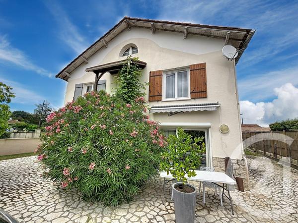 Maison à vendre  6 pièces - 136,40 m 2   MONTPON MENESTEROL  - 24