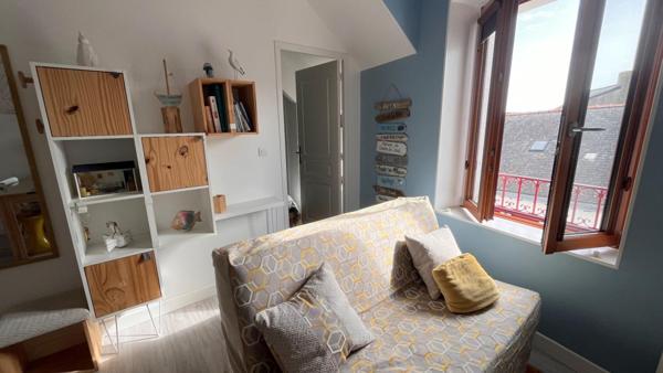 LE CROISIC - Appartement T2 de 21 m², entièrement rénové avec soin, vendu meublé et parfaitement équipé