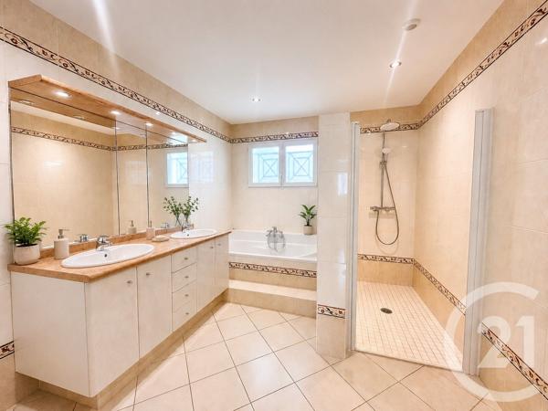Maison à vendre  6 pièces - 167,88 m 2   LA LANDE DE FRONSAC  - 33