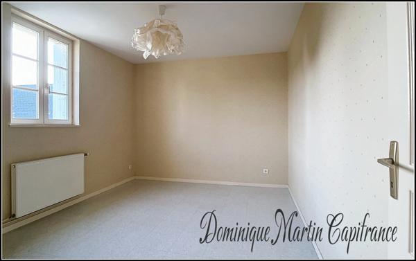 Maison à vendre 10 pièces COUTURE SUR LOIR (41)- Maison de 157 m²-cour garage-jardin