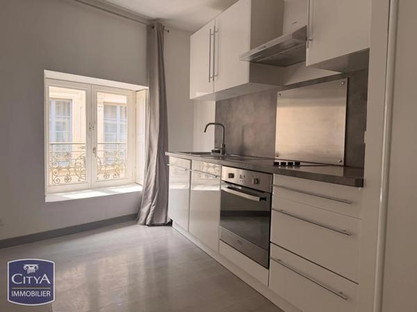 Appartement à vendre 2 pièces 61.7m² Nîmes (30000)