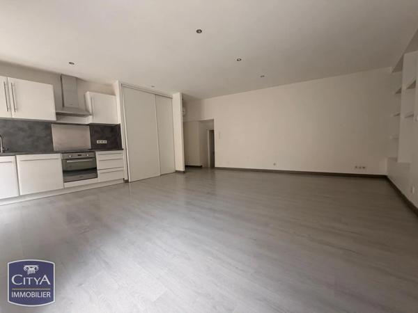 Appartement à vendre 2 pièces 61.7m² Nîmes (30000)