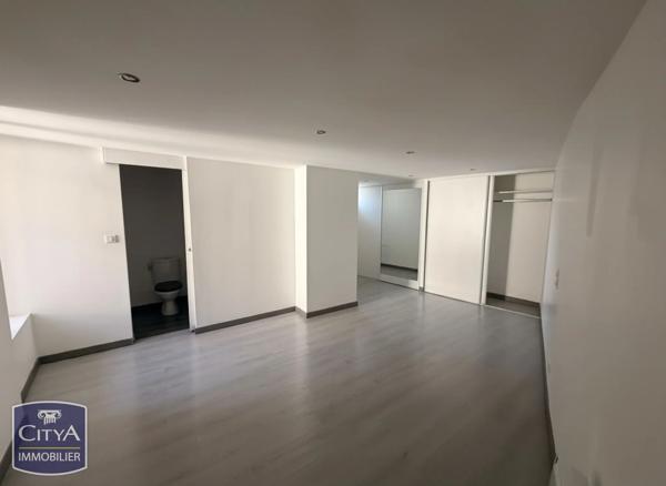 Appartement à vendre 2 pièces 61.7m² Nîmes (30000)
