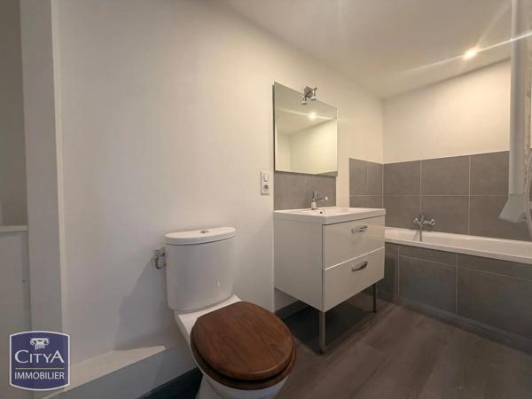 Appartement à vendre 2 pièces 61.7m² Nîmes (30000)