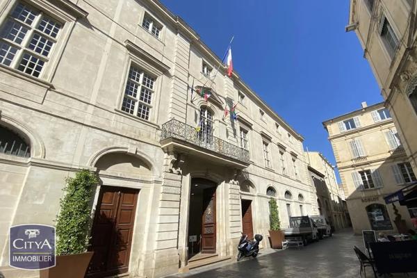 Appartement à vendre 2 pièces 61.7m² Nîmes (30000)