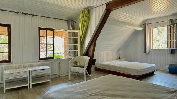 Maison
                                                                                                                                                                                                                                                                                                                        3 pièce(s)                                                                                                                                                                                                          2 chambre(s)                                                                                                                                                                                                          88  m²