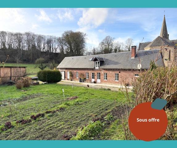 Maison de caractère en briques avec chaudière et insert récents