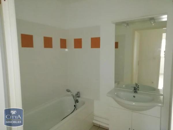 Appartement à louer 3 pièces 62.1m² Fécamp (76400)