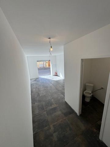 Local commercial / professionnel rénové - 33 m² - Marseille 13e