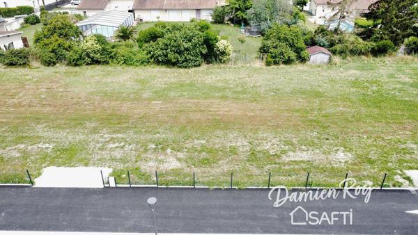 Terrain de 690 m² Viabilisé en Lotissement à Soussans