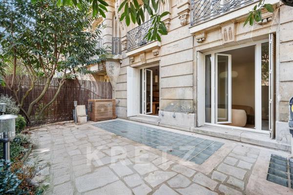 Appartement de reception avec jardin sur Tour Eiffel