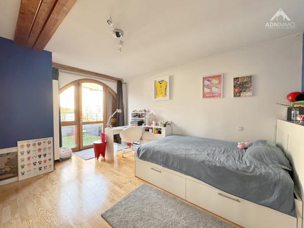 Péron (01630) Grange Gessienne 5 Pièces 280 m2