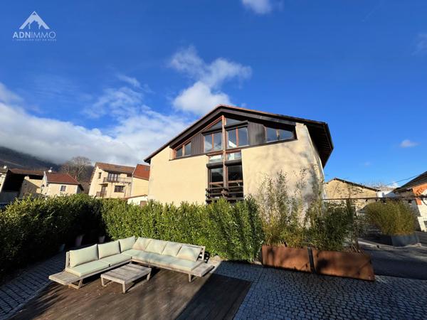 Péron (01630) Grange Gessienne 5 Pièces 280 m2