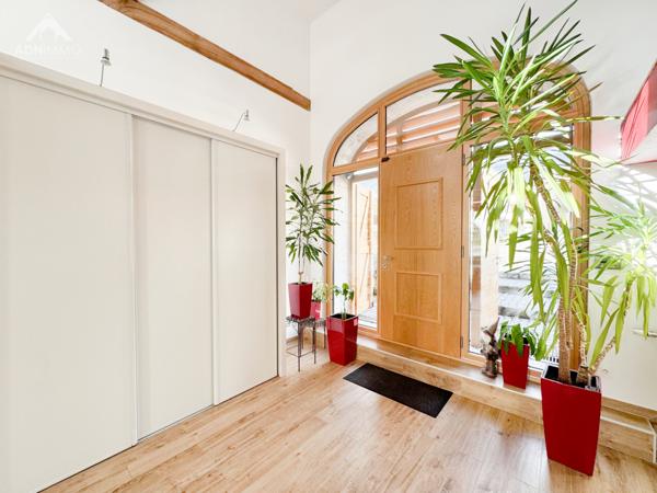 Péron (01630) Grange Gessienne 5 Pièces 280 m2