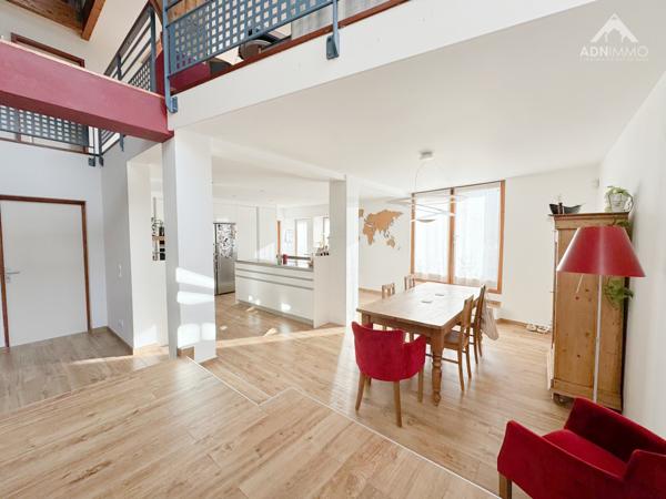 Péron (01630) Grange Gessienne 5 Pièces 280 m2