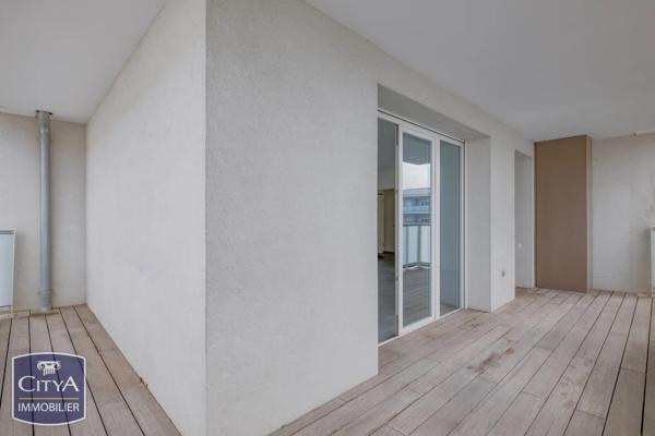 Appartement à vendre 3 pièces 62m² Bron (69500)