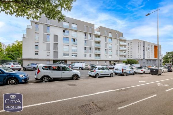 Appartement à vendre 3 pièces 62m² Bron (69500)