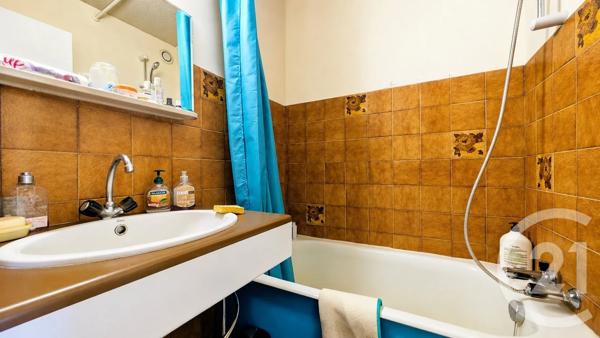 Appartement T2 à vendre  2 pièces - 31,64 m 2   ST MICHEL DE CHAILLOL  - 05