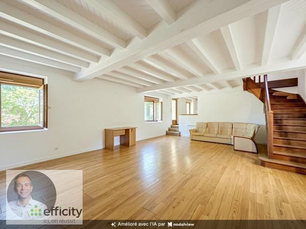 Maison
         5 pièces
        - 155 m² Exclusivité 195 000 € *