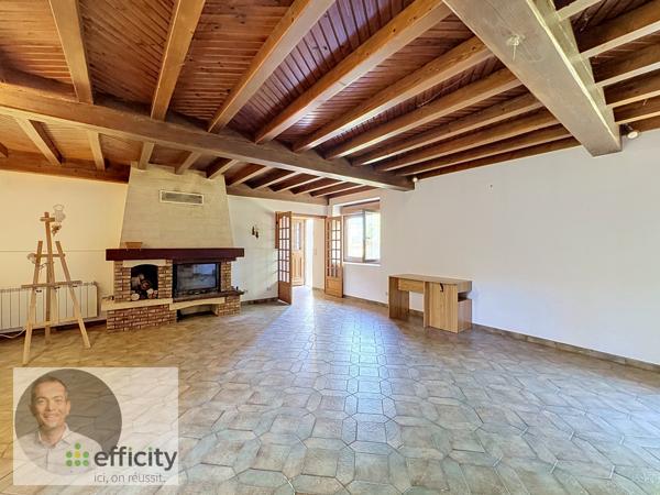 Maison
         5 pièces
        - 155 m² Exclusivité 195 000 € *