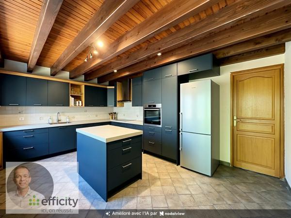 Maison
         5 pièces
        - 155 m² Exclusivité 195 000 € *