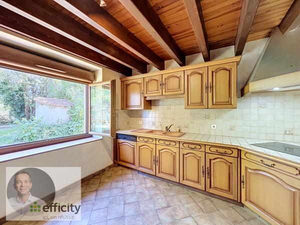Maison
         5 pièces
        - 155 m² Exclusivité 195 000 € *