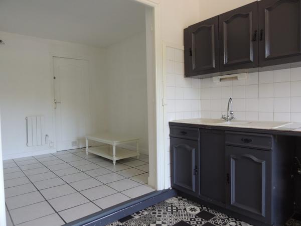 À vendre - Maison mitoyenne 2 côtés, 3 pièces située à Caylus (82160)