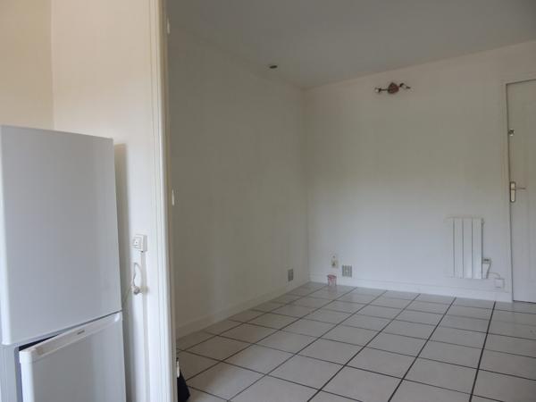 À vendre - Maison mitoyenne 2 côtés, 3 pièces située à Caylus (82160)