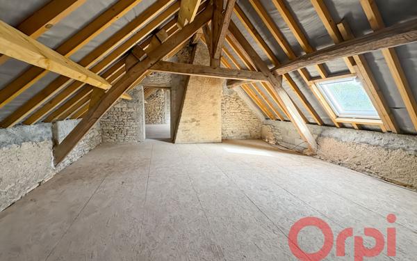 Maison à vendre    5 pièces •  Blet