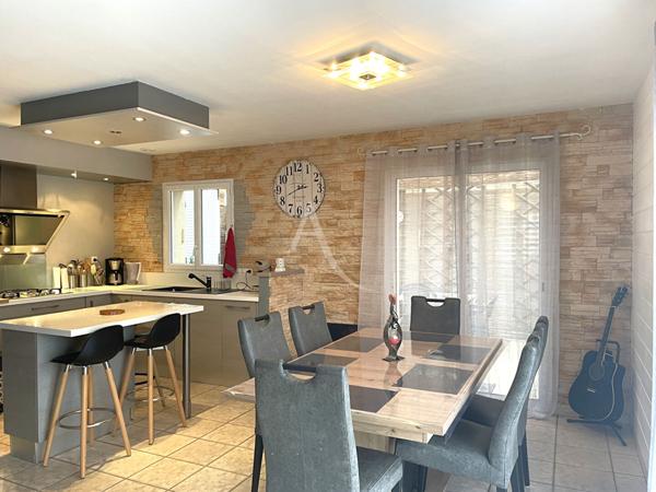 Maison Les Achards 5 pièce(s) - 102 m²