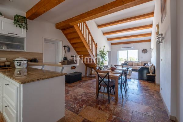 Maison 5 pièces, 3 chambres.