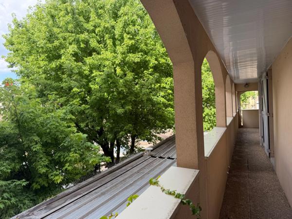 APPARTEMENT HYPERCENTRE - TERRASSE - GARAGE