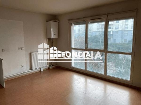 Location Studio 30.5 m² - 149 CHEMIN DE LA COMMANDERIE Marseille 13015