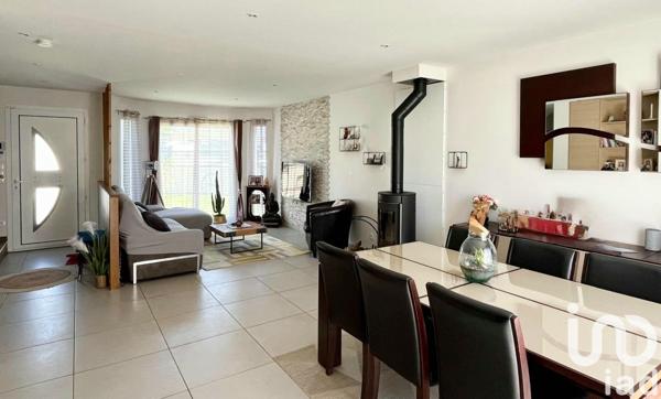 Maison à vendre 7 pièces 150 m² Évry-Grégy-sur-Yerre