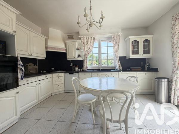 Maison à vendre 6 pièces 137 m² Ballainvilliers