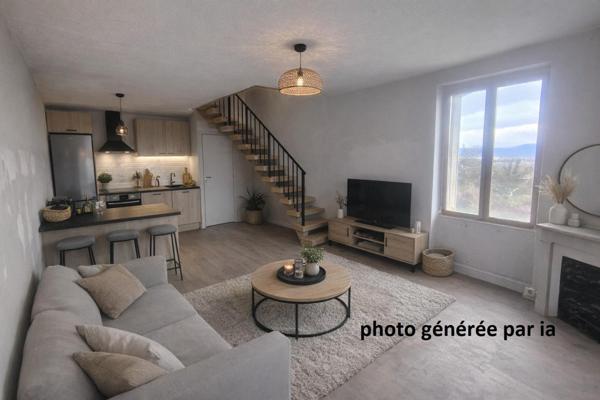 Appartement en duplex dans une petite copropriété avec parking
