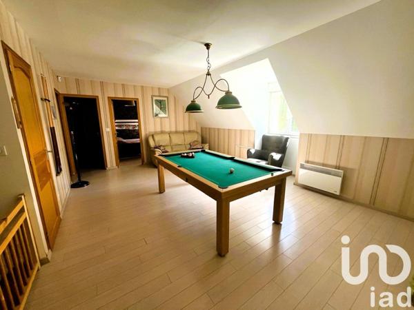 Maison traditionnelle 6 pièces de 194 m² à Ferrières-en-Gâtinais (45210)