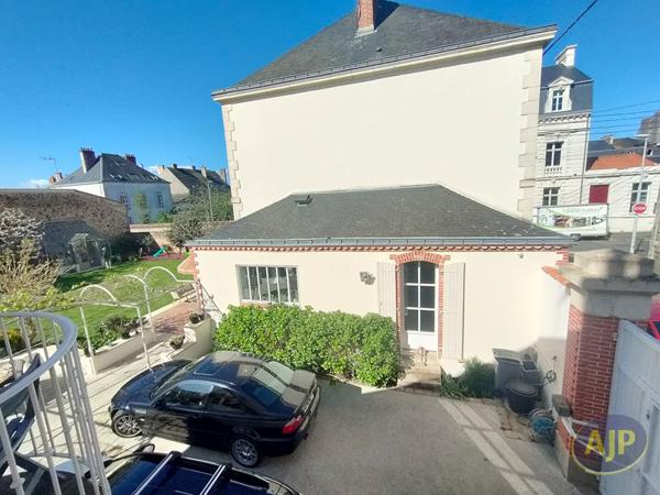 Biens de prestige à vendre La Roche Sur Yon : 1 450 000 € - AJP Immobilier La Roche-sur-Yon