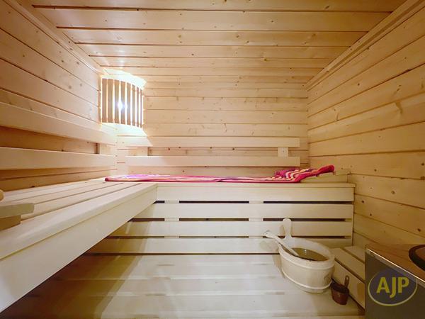 Biens de prestige à vendre La Roche Sur Yon : 1 450 000 € - AJP Immobilier La Roche-sur-Yon