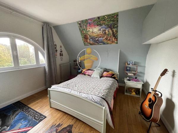 Vente Maison 10 pièces 300 m2 à La Fère