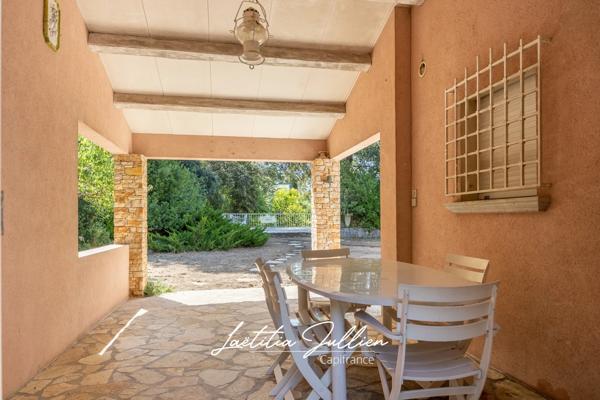 En exclusivité par Laëtitia JULLIEN – Marseille 11e – Saint-Menet – Propriété T4 de près de 150 m² habitables avec studio indépendant, piscine et jardin arboré de plus de 1 500 m²