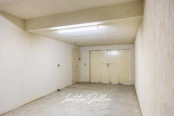 En exclusivité par Laëtitia JULLIEN – Marseille 11e – Saint-Menet – Propriété T4 de près de 150 m² habitables avec studio indépendant, piscine et jardin arboré de plus de 1 500 m²