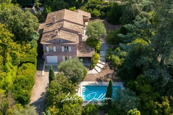 En exclusivité par Laëtitia JULLIEN – Marseille 11e – Saint-Menet – Propriété T4 de près de 150 m² habitables avec studio indépendant, piscine et jardin arboré de plus de 1 500 m²