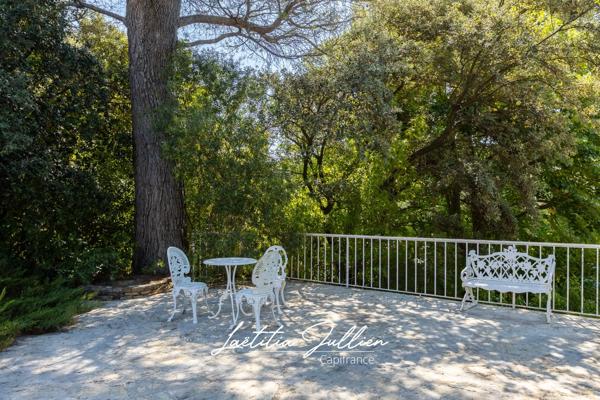 En exclusivité par Laëtitia JULLIEN – Marseille 11e – Saint-Menet – Propriété T4 de près de 150 m² habitables avec studio indépendant, piscine et jardin arboré de plus de 1 500 m²